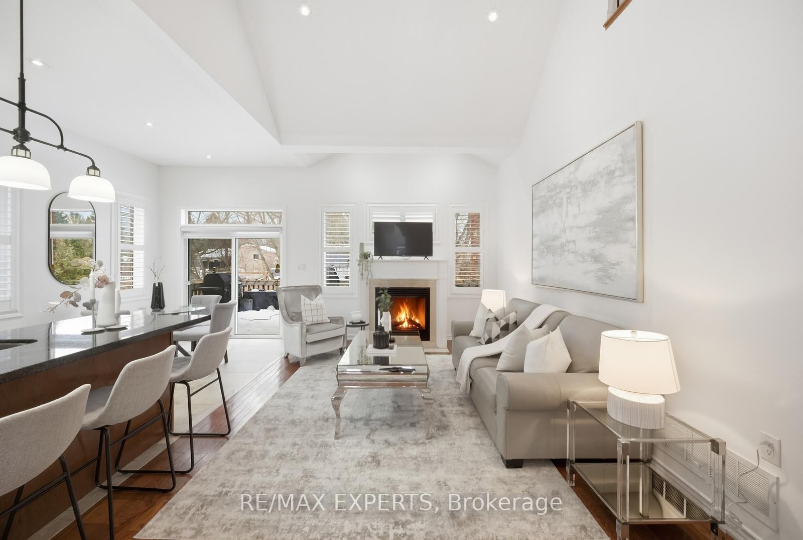 Detached House for sale at 11 Collier Crescent, Essa, Ontario, L3W 0M7 - Angus - MLS: N13011356