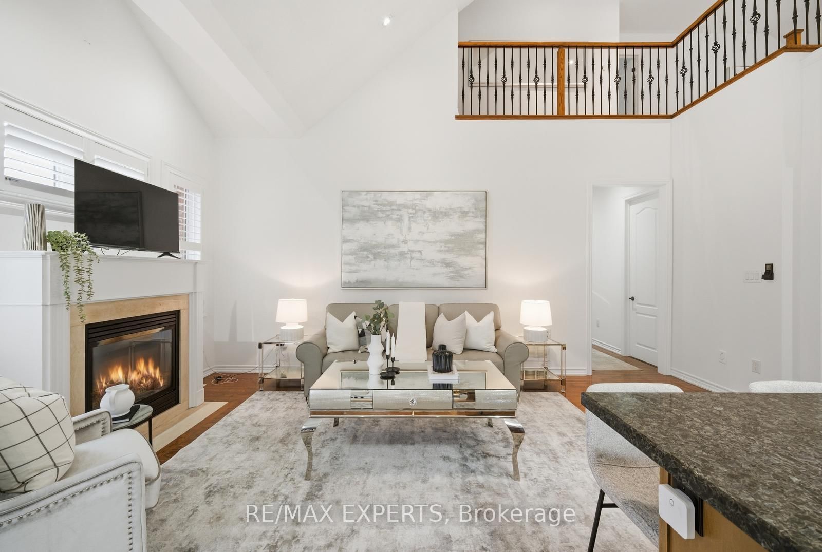 Detached House for sale at 11 Collier Crescent, Essa, Ontario, L3W 0M7 - Angus - MLS: N13011356