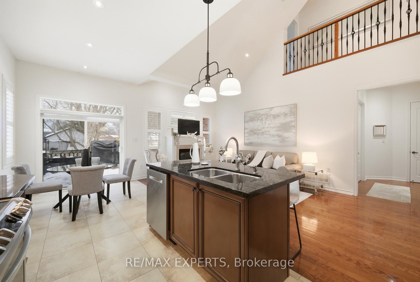 Detached House for sale at 11 Collier Crescent, Essa, Ontario, L3W 0M7 - Angus - MLS: N13011356