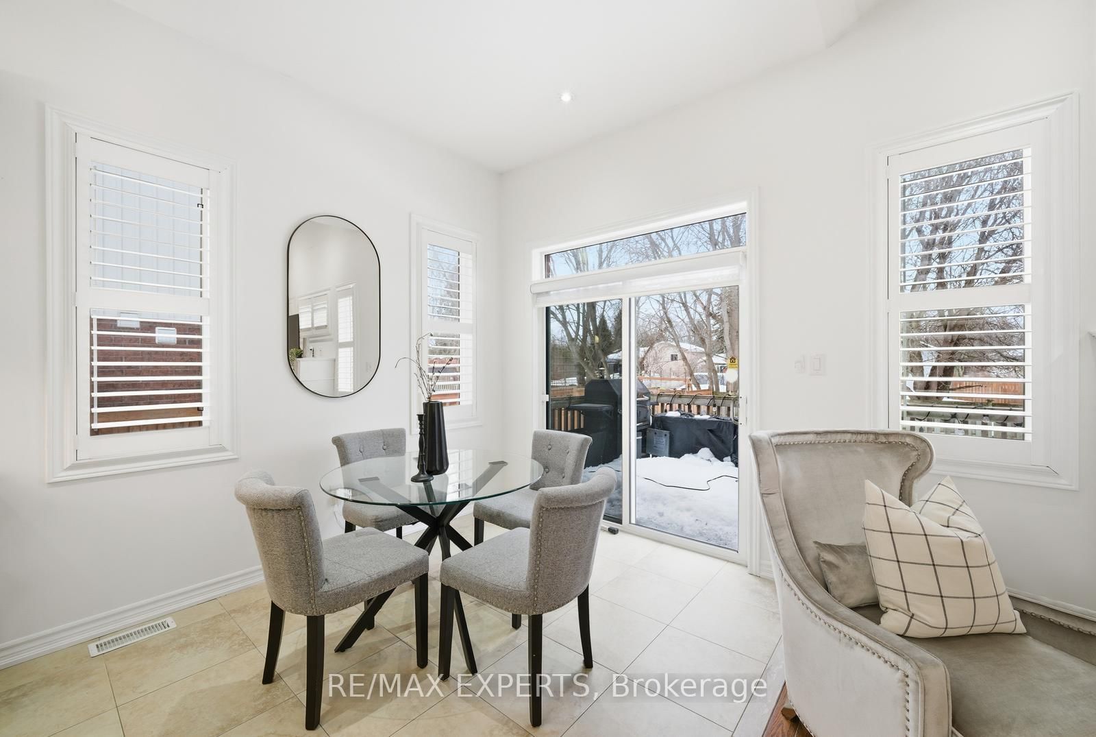 Detached House for sale at 11 Collier Crescent, Essa, Ontario, L3W 0M7 - Angus - MLS: N13011356