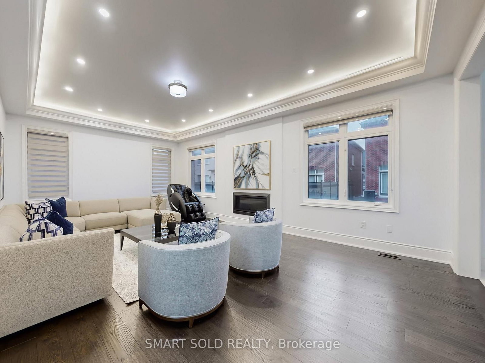 Detached House for sale at 209 Hillsview Drive, Richmond Hill, Ontario, L4C 4L8 - Observatory - MLS: N13011388