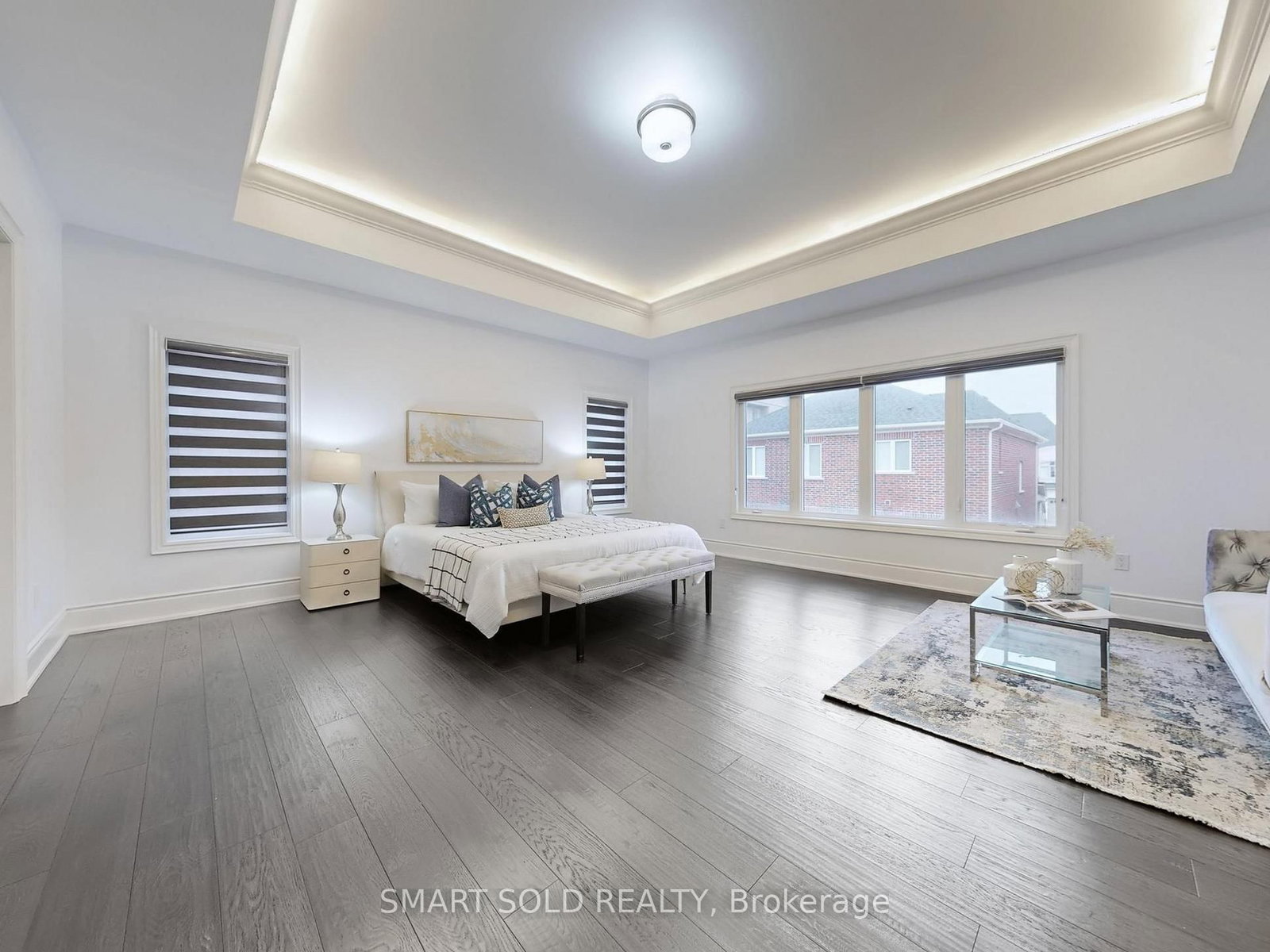 Detached House for sale at 209 Hillsview Drive, Richmond Hill, Ontario, L4C 4L8 - Observatory - MLS: N13011388