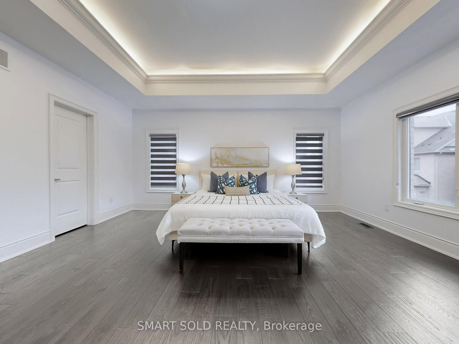 Detached House for sale at 209 Hillsview Drive, Richmond Hill, Ontario, L4C 4L8 - Observatory - MLS: N13011388