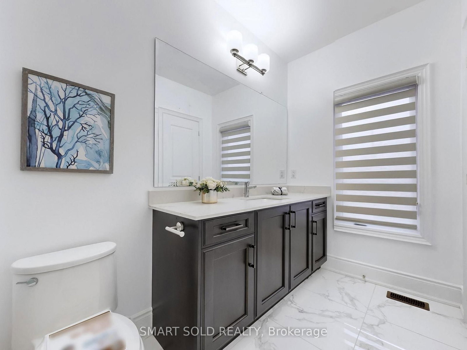 Detached House for sale at 209 Hillsview Drive, Richmond Hill, Ontario, L4C 4L8 - Observatory - MLS: N13011388