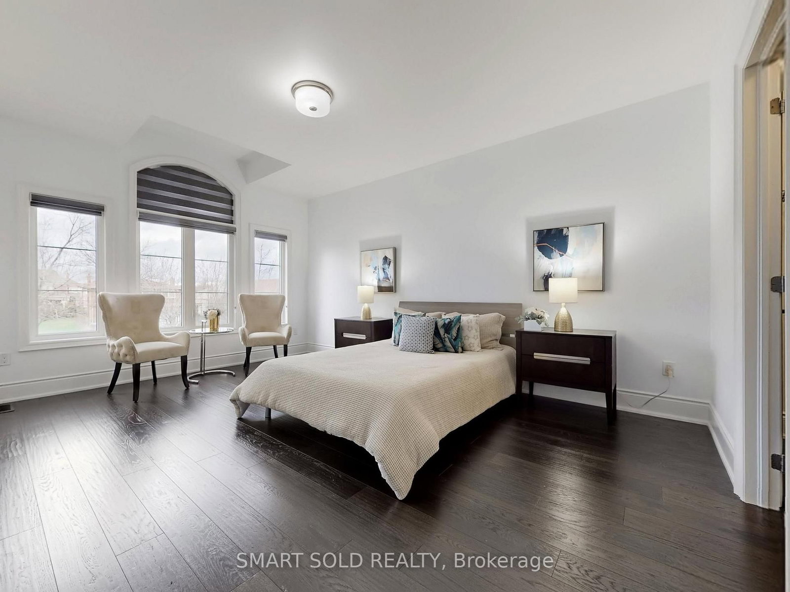 Detached House for sale at 209 Hillsview Drive, Richmond Hill, Ontario, L4C 4L8 - Observatory - MLS: N13011388