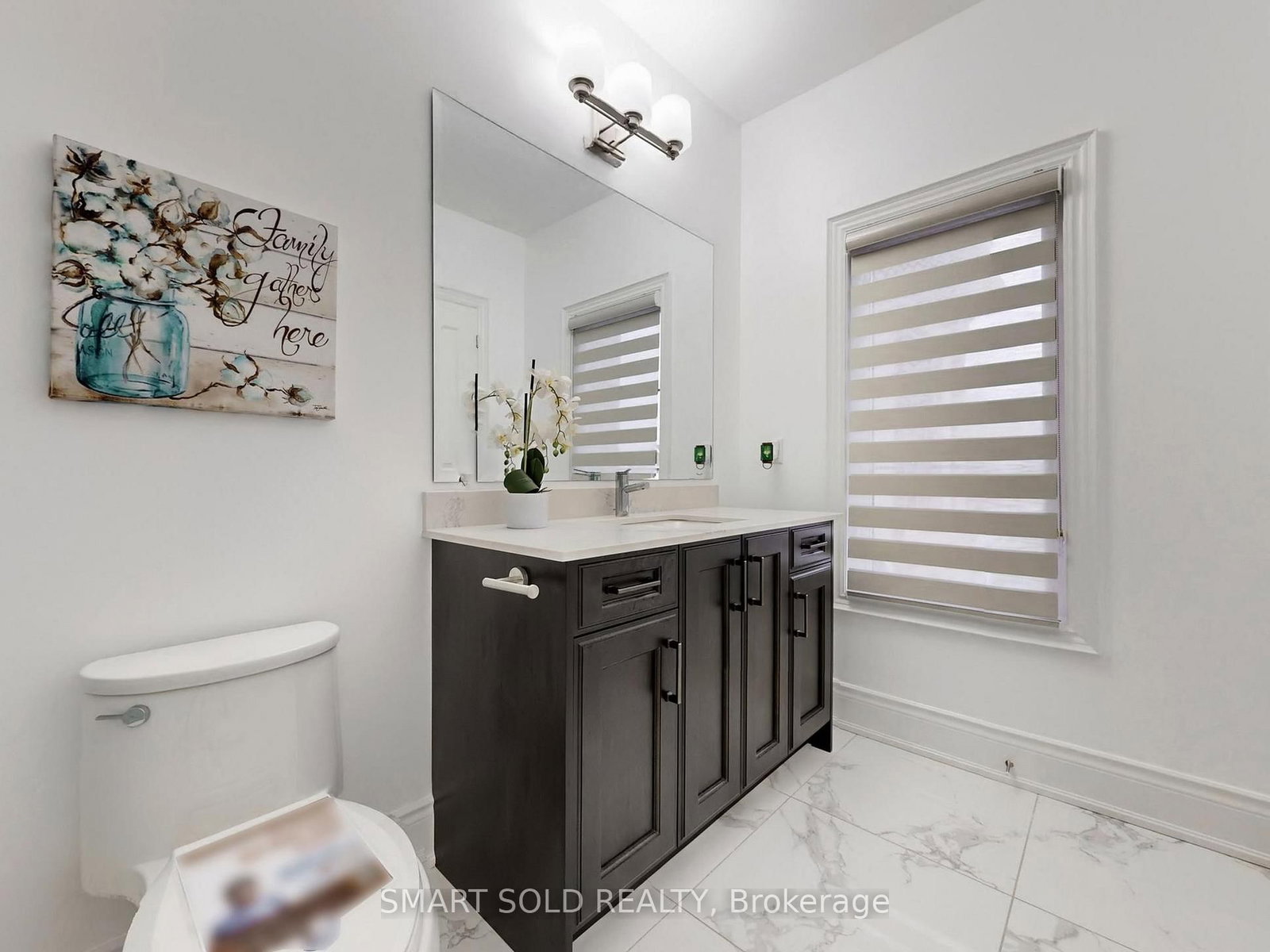 Detached House for sale at 209 Hillsview Drive, Richmond Hill, Ontario, L4C 4L8 - Observatory - MLS: N13011388