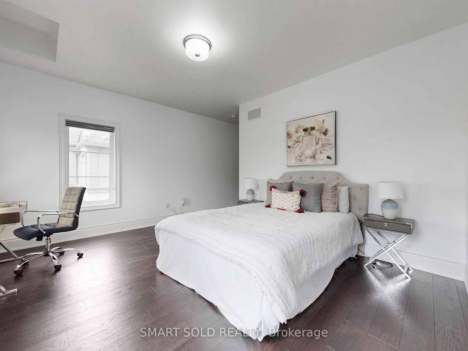 Detached House for sale at 209 Hillsview Drive, Richmond Hill, Ontario, L4C 4L8 - Observatory - MLS: N13011388