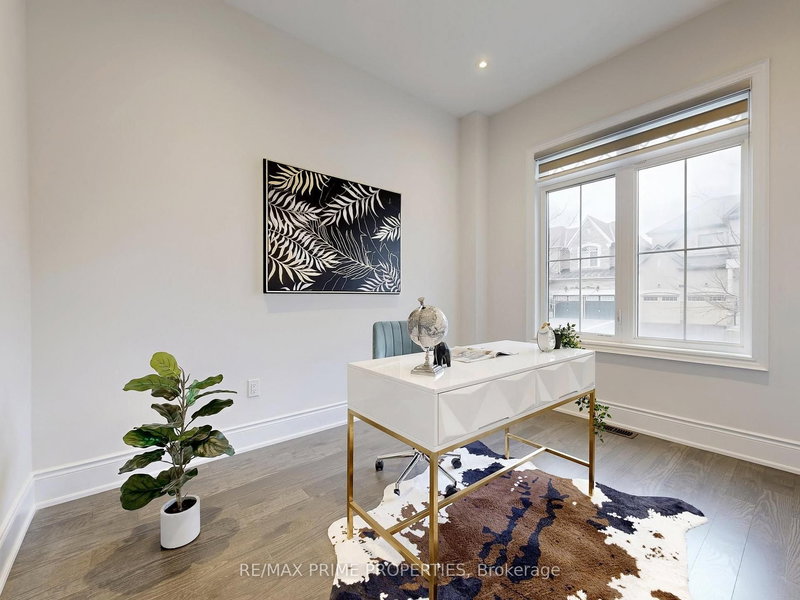 46 Scrivener Dr, Aurora, L4G 0Y8 | Image 2