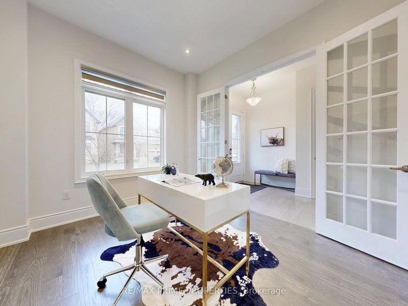 46 Scrivener Dr, Aurora, L4G 0Y8 | Image 3