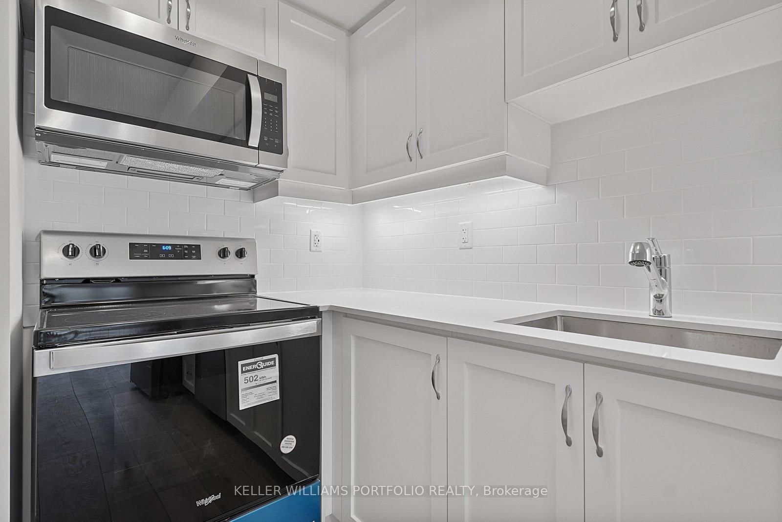 58 Elizabeth Street S, Unit 2205 - Photo 11