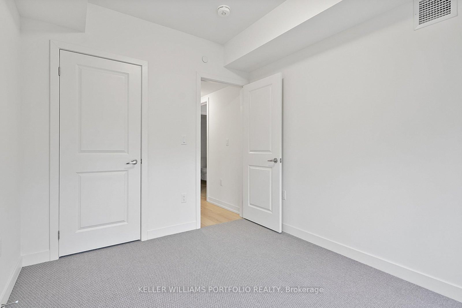 58 Elizabeth Street S, Unit 2205 - Photo 25