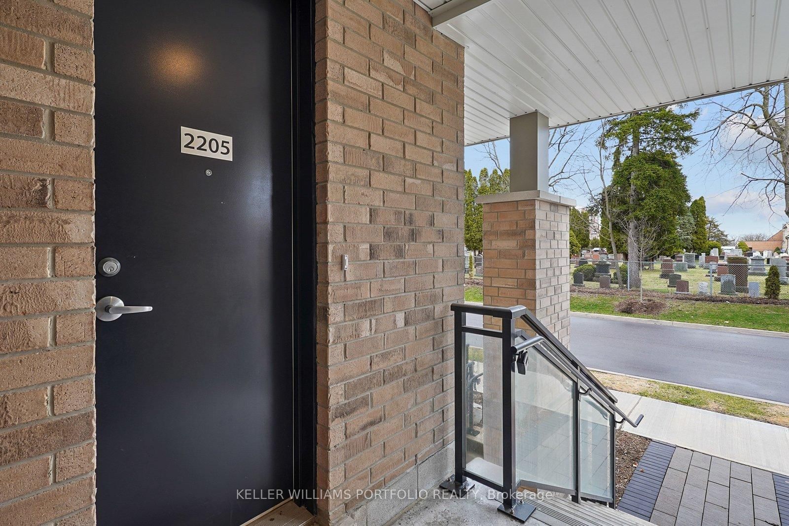 58 Elizabeth Street S, Unit 2205 - Photo 4
