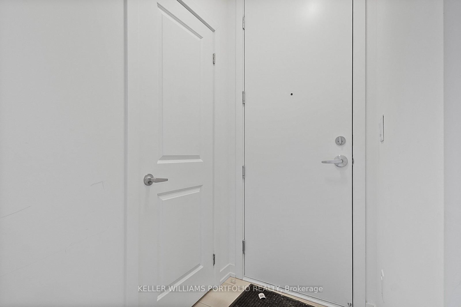 58 Elizabeth Street S, Unit 2205 - Photo 5