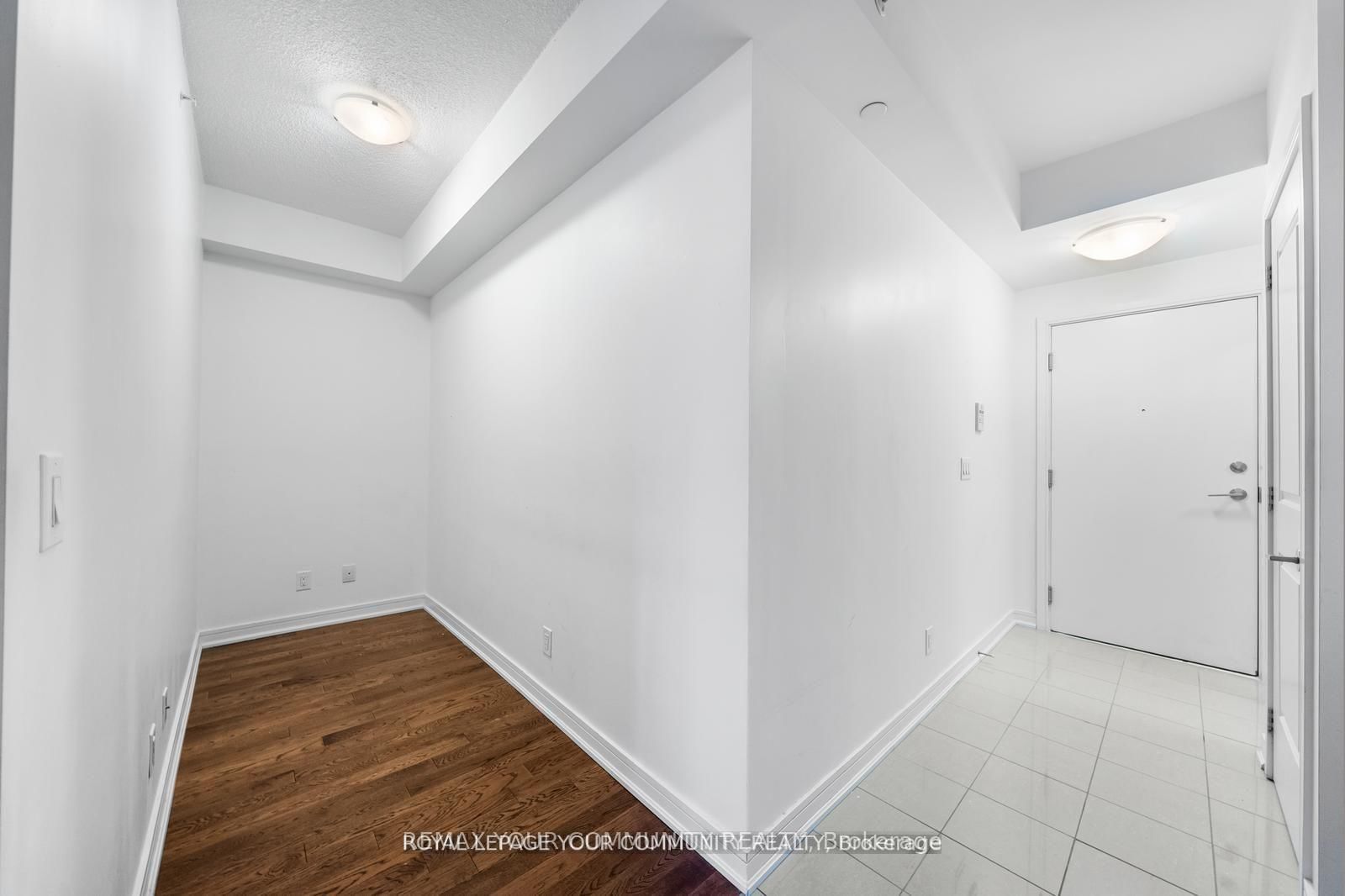 9201 YONGE Street, Unit 1613 - Photo 17