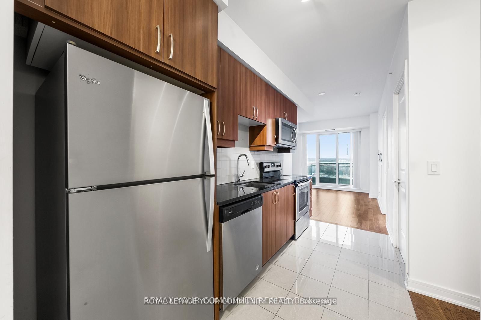 9201 YONGE Street, Unit 1613 - Photo 18