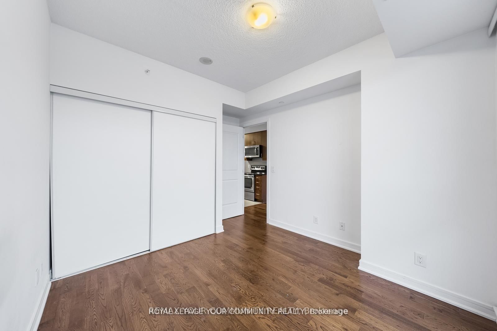 9201 YONGE Street, Unit 1613 - Photo 19