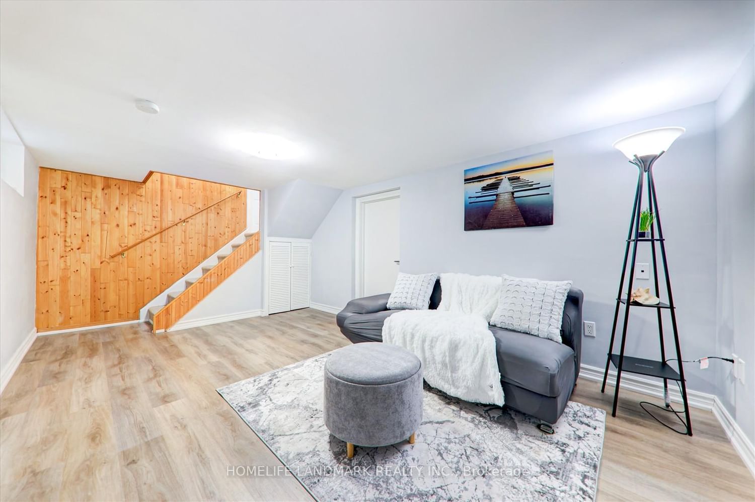 270 Rupert Avenue - Photo 15