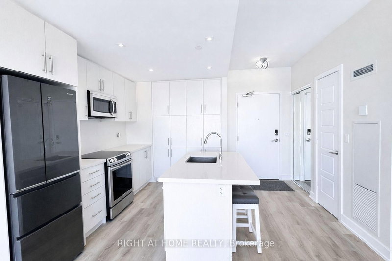 345 - 375 Sea Ray Ave, Innisfil, L9S 0N9 | Image 2