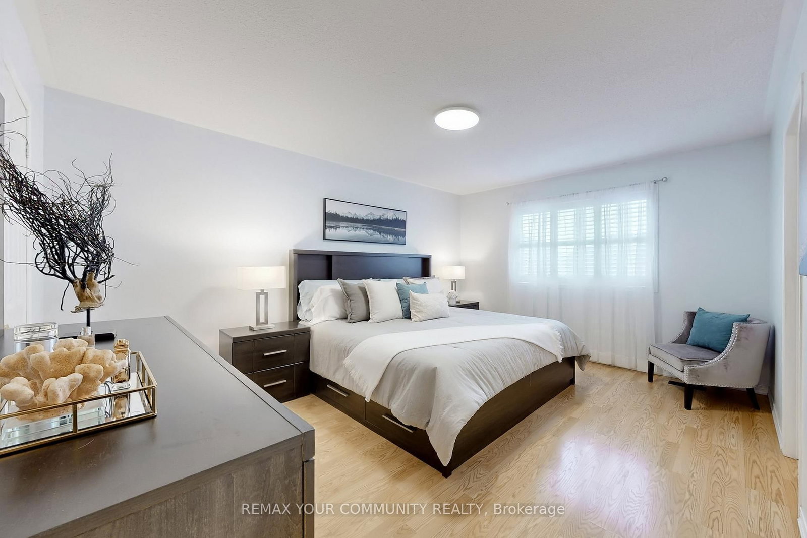 Semi-Detached House for sale at 139 Ascalon Drive, Vaughan, Ontario, L6A 0M4 - Patterson - MLS: N13012080