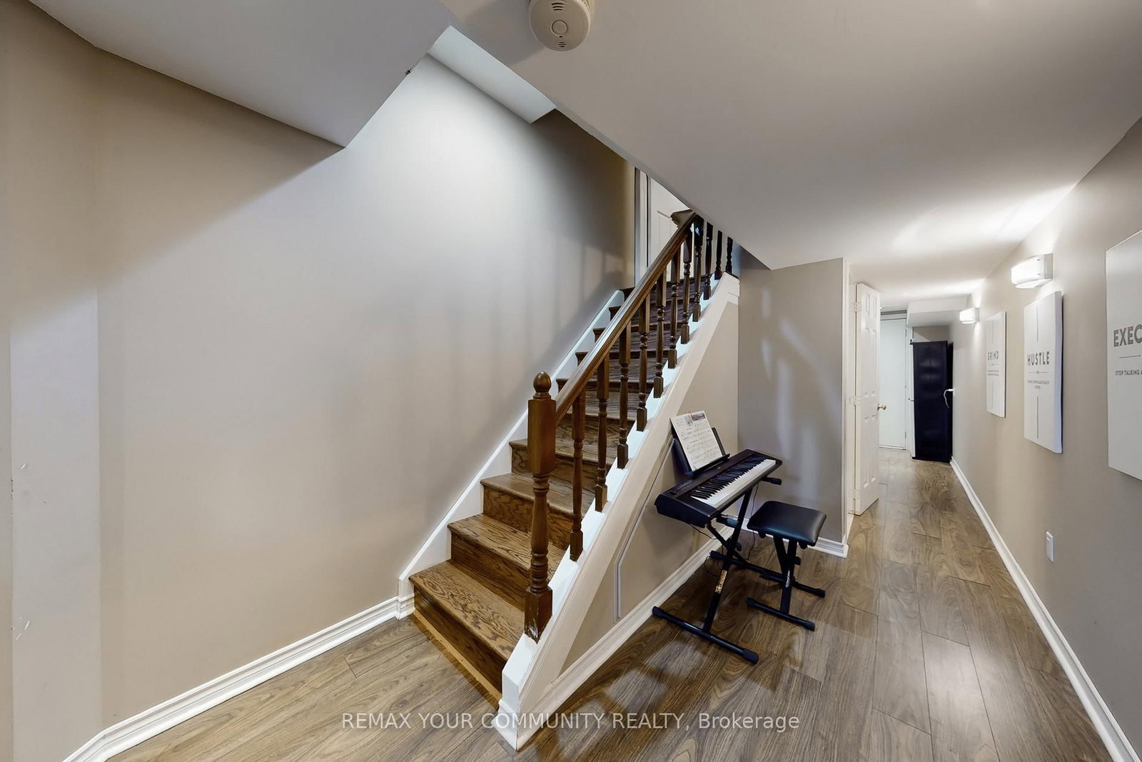 Semi-Detached House for sale at 139 Ascalon Drive, Vaughan, Ontario, L6A 0M4 - Patterson - MLS: N13012080