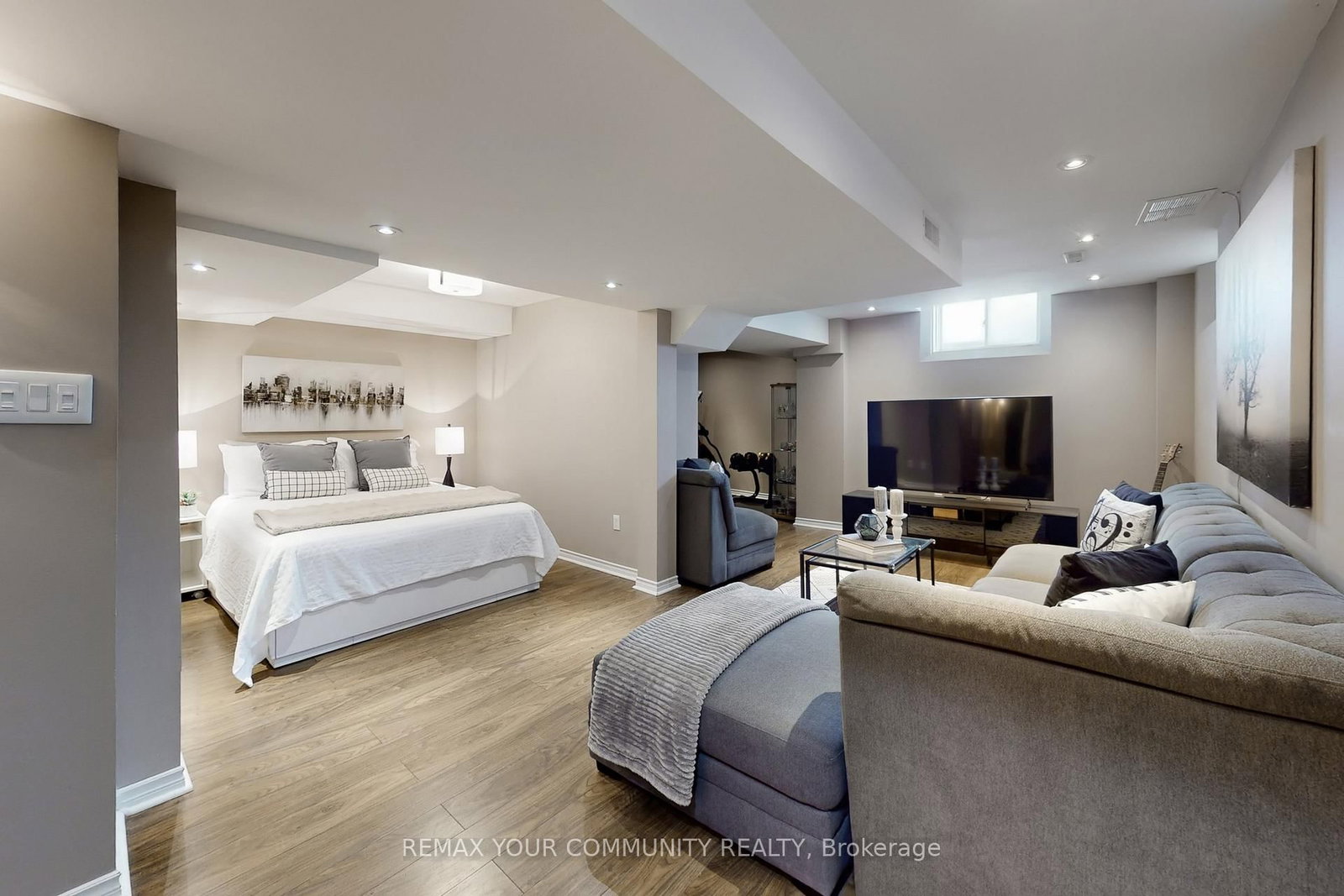 Semi-Detached House for sale at 139 Ascalon Drive, Vaughan, Ontario, L6A 0M4 - Patterson - MLS: N13012080