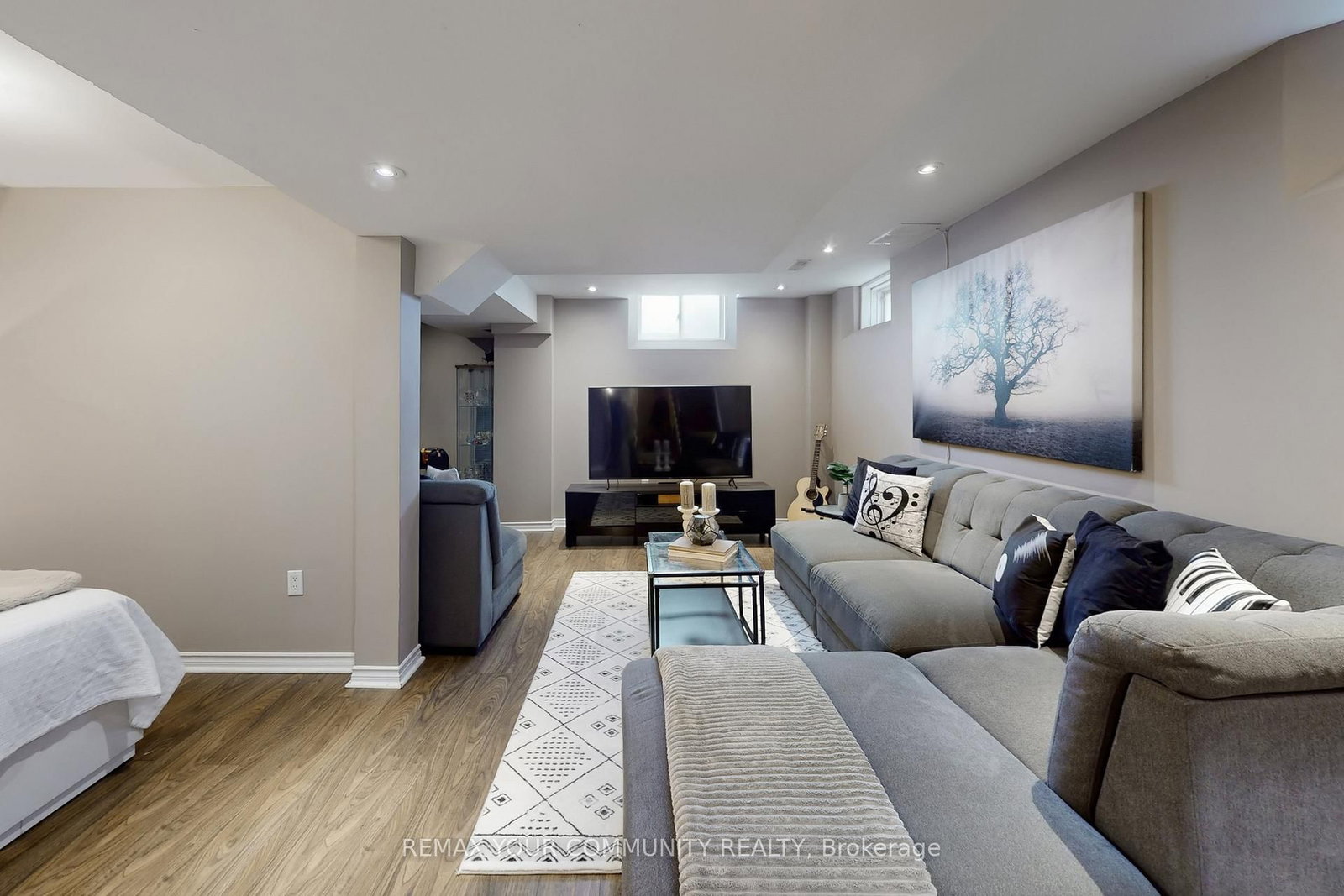 Semi-Detached House for sale at 139 Ascalon Drive, Vaughan, Ontario, L6A 0M4 - Patterson - MLS: N13012080