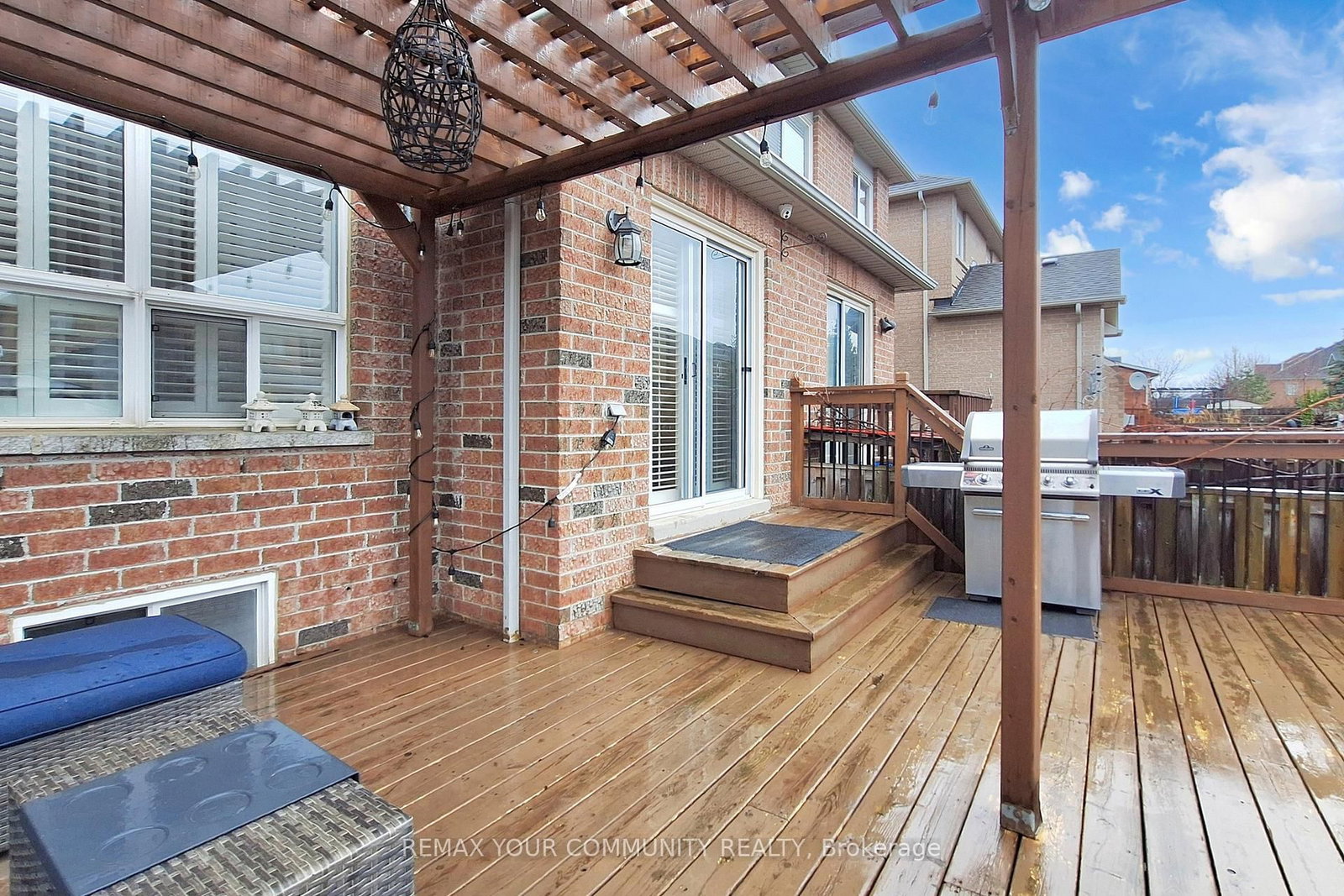 Semi-Detached House for sale at 139 Ascalon Drive, Vaughan, Ontario, L6A 0M4 - Patterson - MLS: N13012080