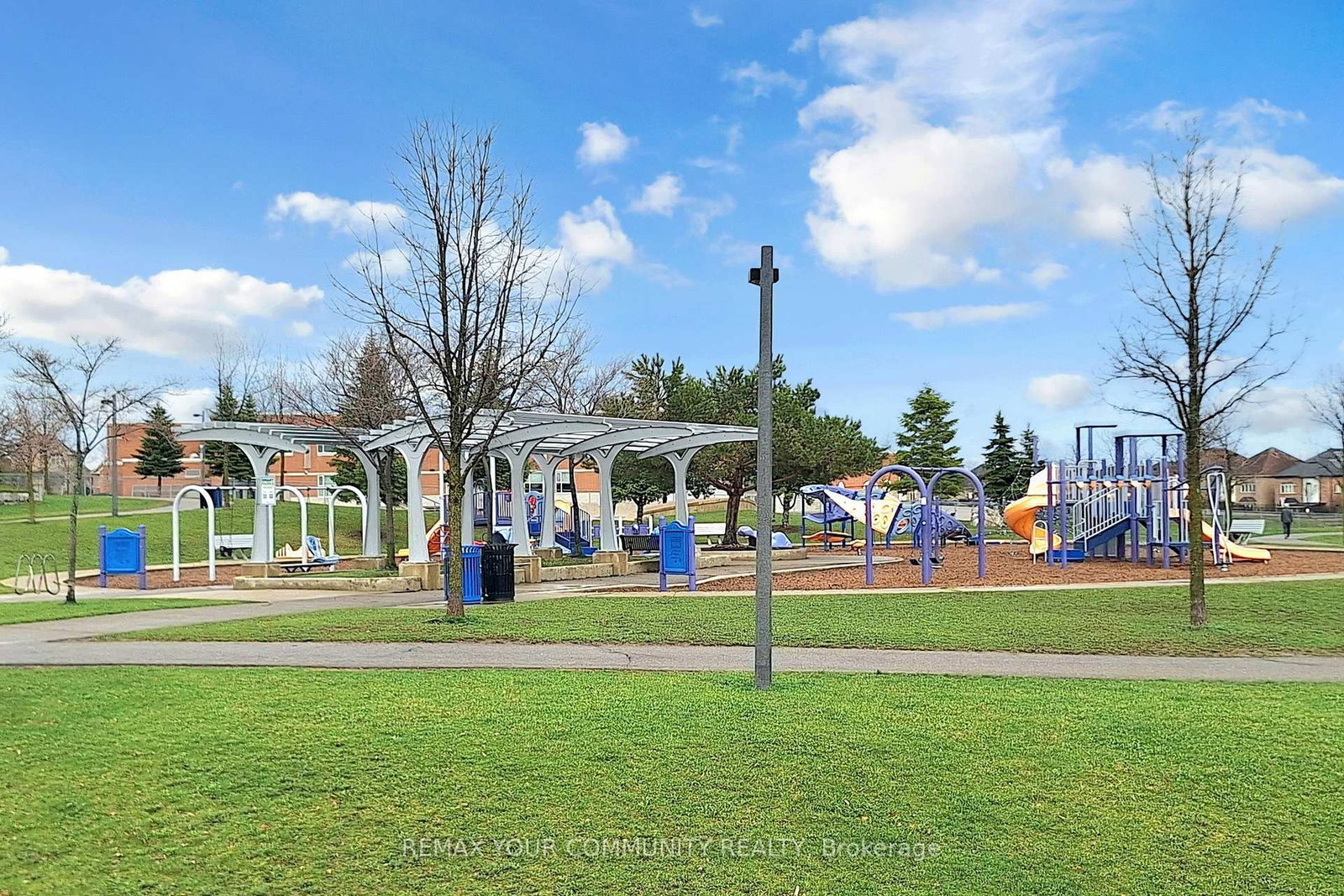 Semi-Detached House for sale at 139 Ascalon Drive, Vaughan, Ontario, L6A 0M4 - Patterson - MLS: N13012080