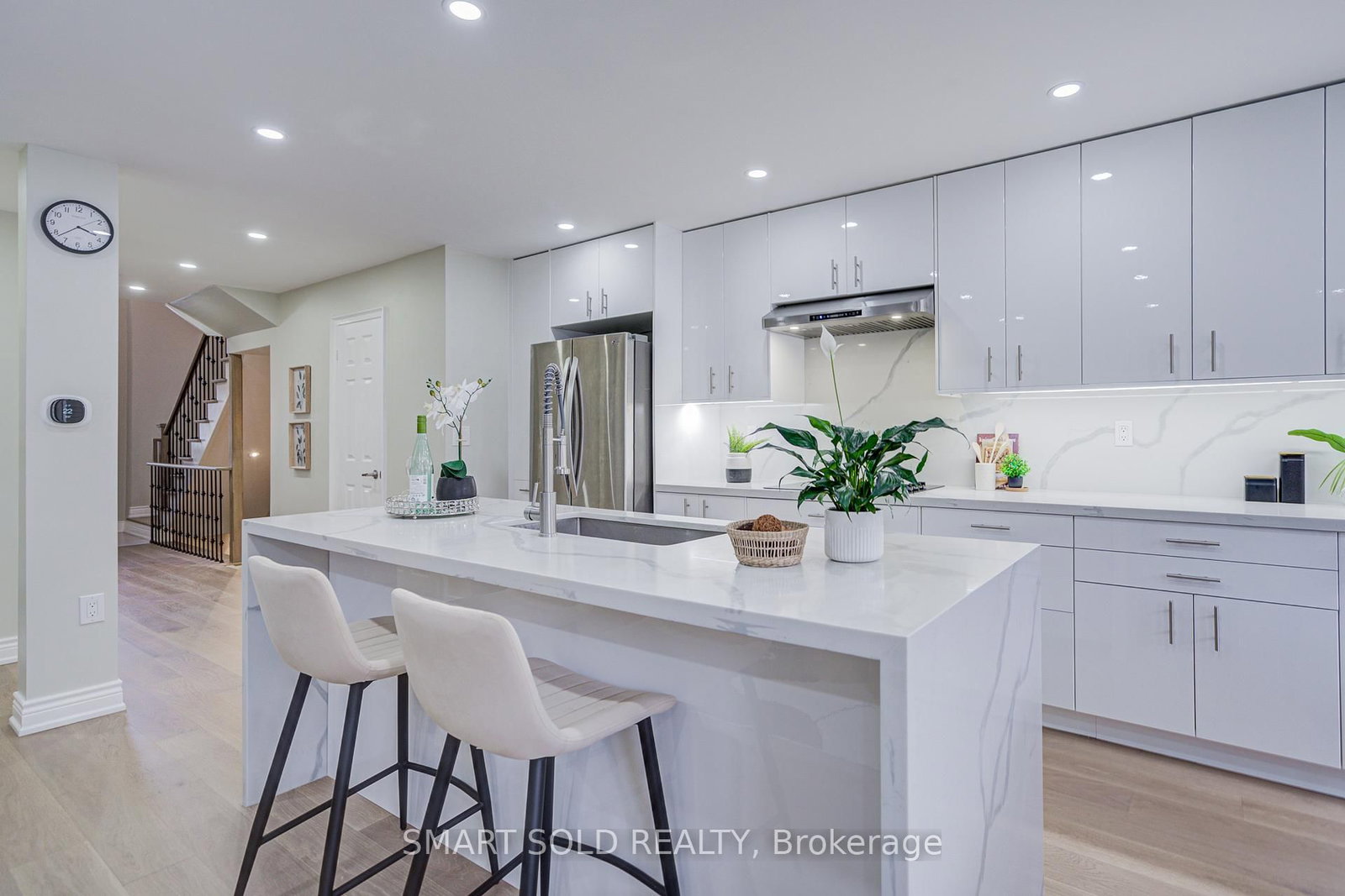 Semi-Detached House for sale at 53 Cassia Crescent, Vaughan, Ontario, L6A 3N3 - Maple - MLS: N13012110