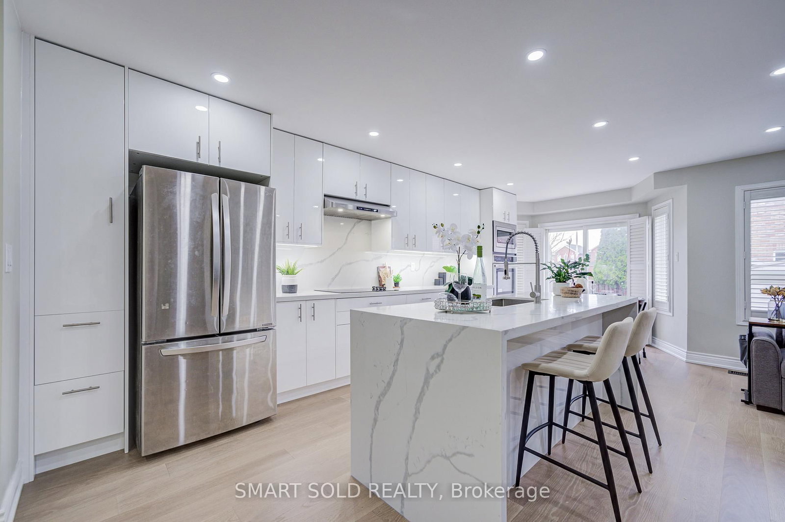 Semi-Detached House for sale at 53 Cassia Crescent, Vaughan, Ontario, L6A 3N3 - Maple - MLS: N13012110