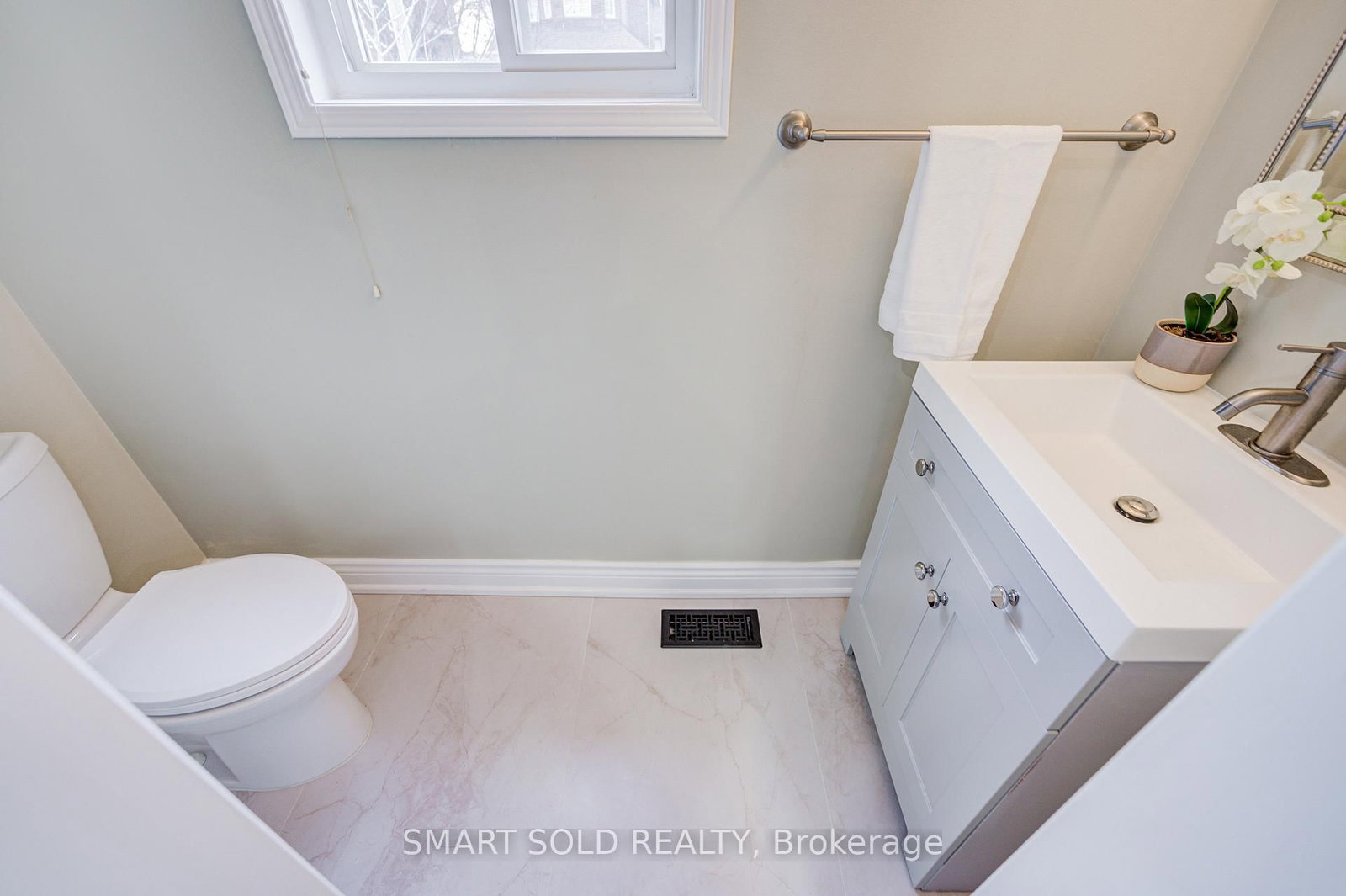 Semi-Detached House for sale at 53 Cassia Crescent, Vaughan, Ontario, L6A 3N3 - Maple - MLS: N13012110