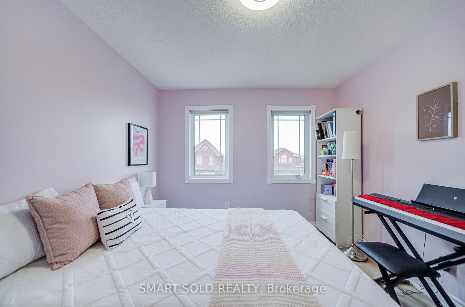 Semi-Detached House for sale at 53 Cassia Crescent, Vaughan, Ontario, L6A 3N3 - Maple - MLS: N13012110