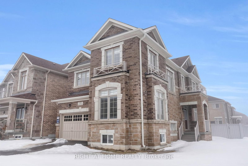 333 Boundary Blvd, Whitchurch-Stouffville, L4A 5E2 | Image 2