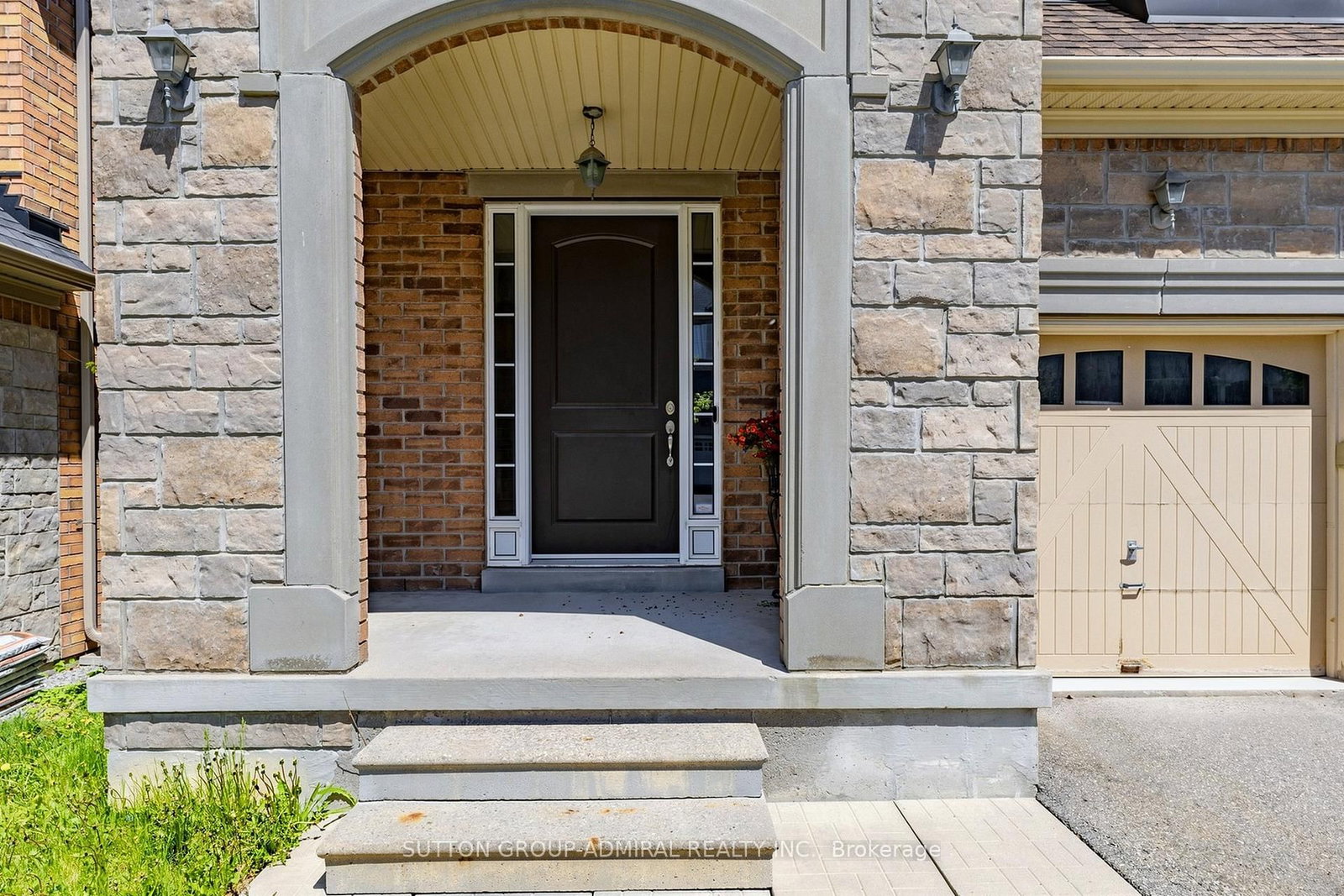 47 Edison Place • Vaughan, ON photo 2
