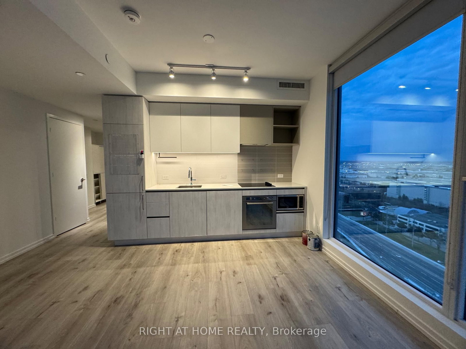 1000 Portage Parkway, Unit 2005 - Photo 19