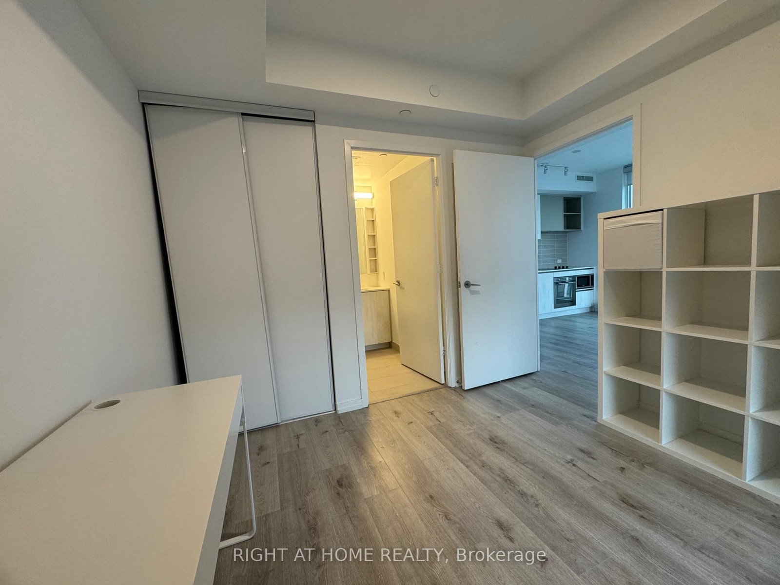 1000 Portage Parkway, Unit 2005 - Photo 28