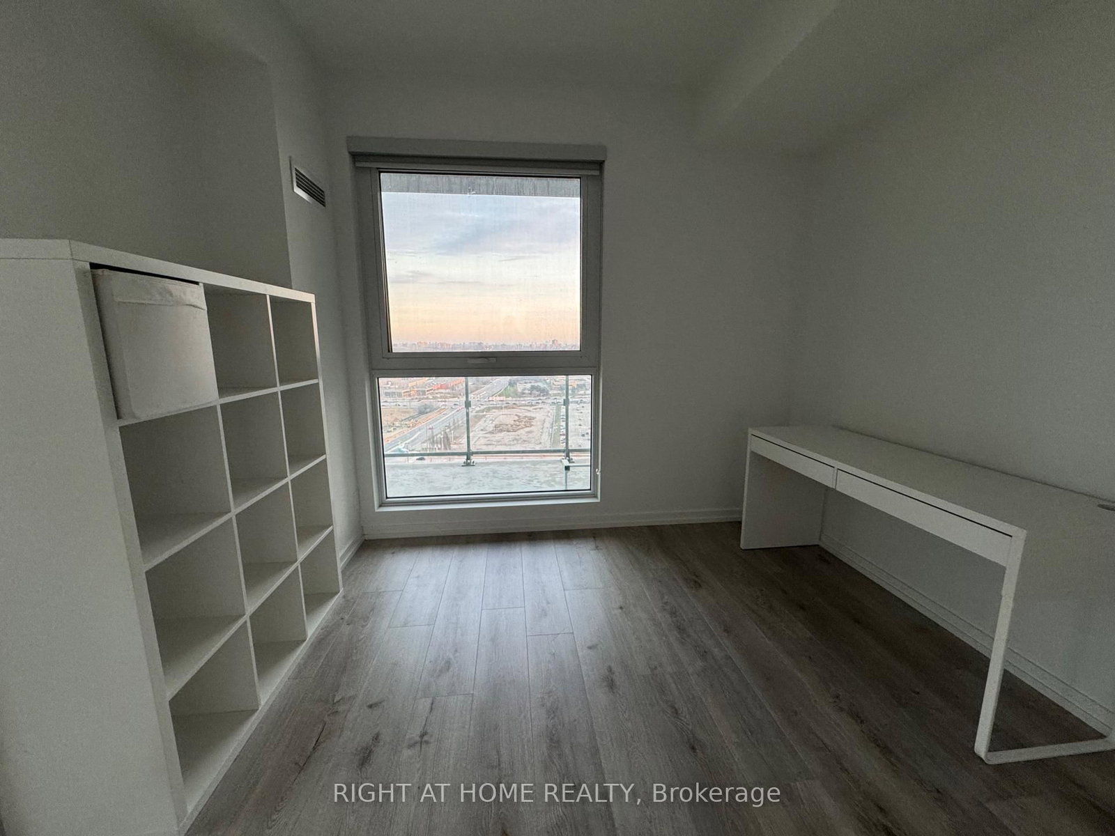 1000 Portage Parkway, Unit 2005 - Photo 31