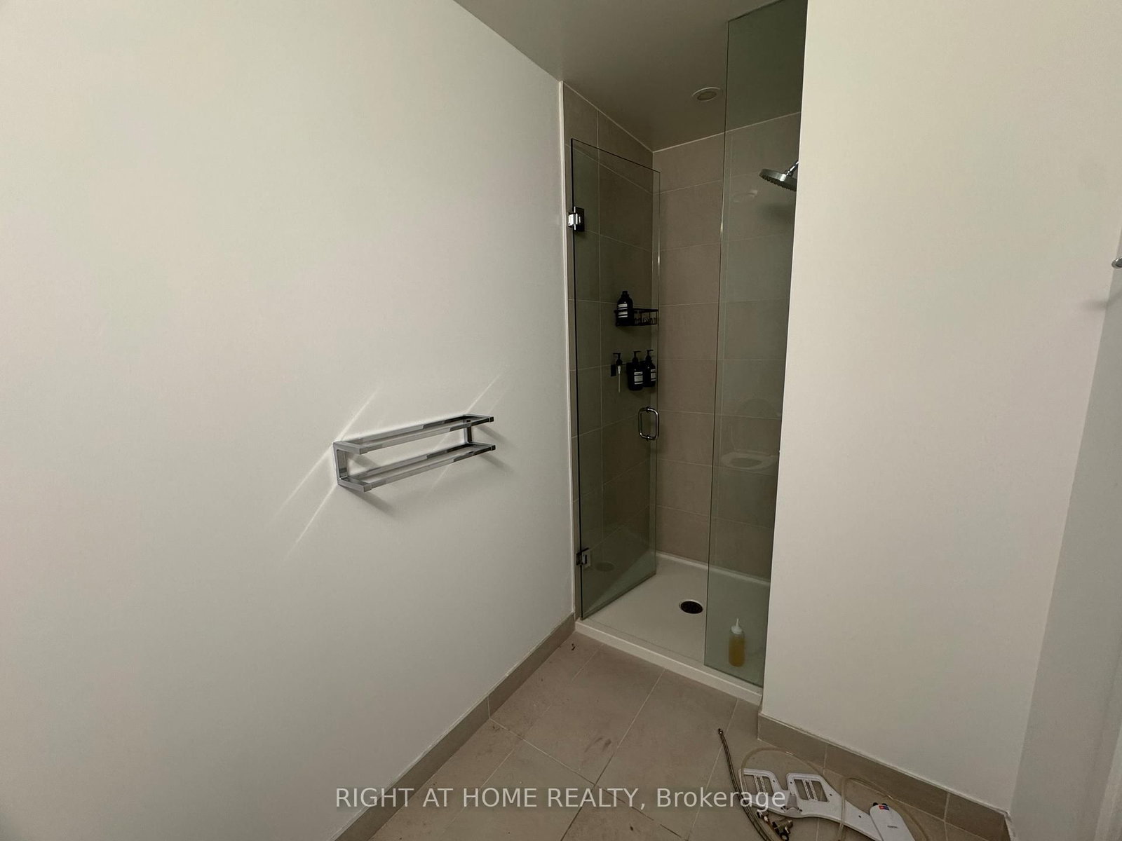 1000 Portage Parkway, Unit 2005 - Photo 8