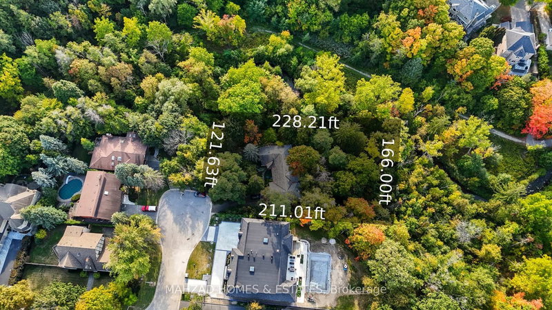 74 Birch Ave, Richmond Hill, L4C 6C6 | Image 3