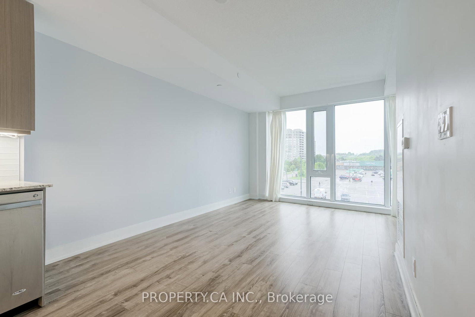 9600 Yonge Street, Unit 305B - Photo 10
