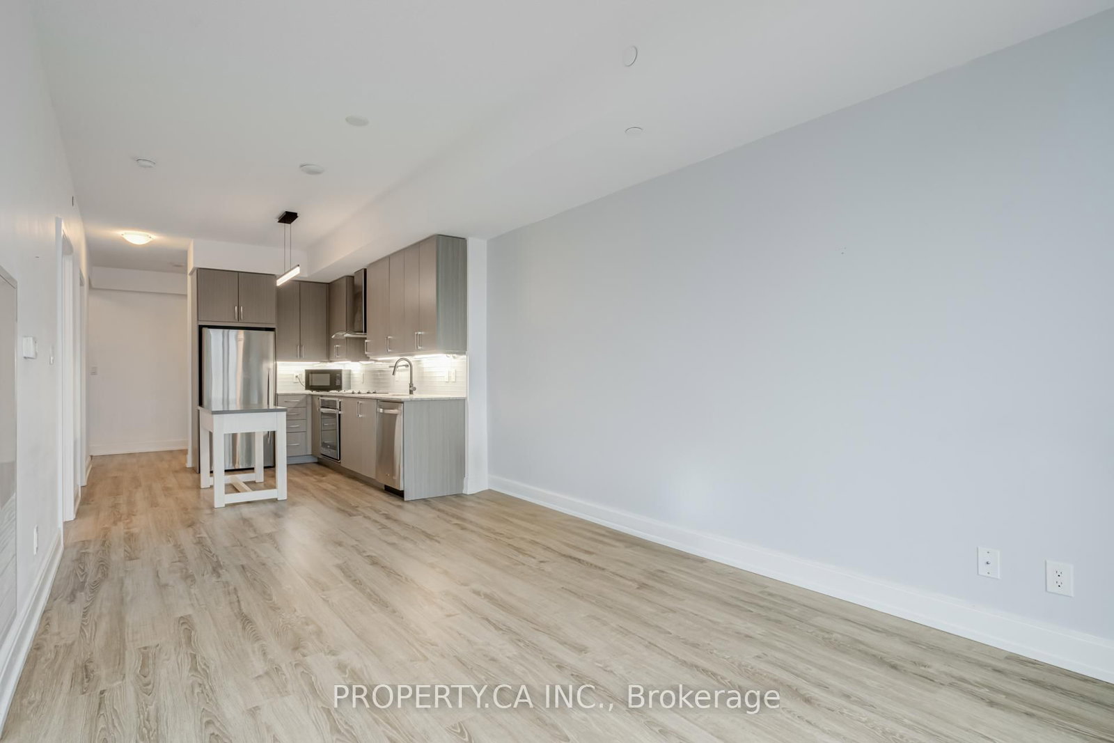 9600 Yonge Street, Unit 305B - Photo 12