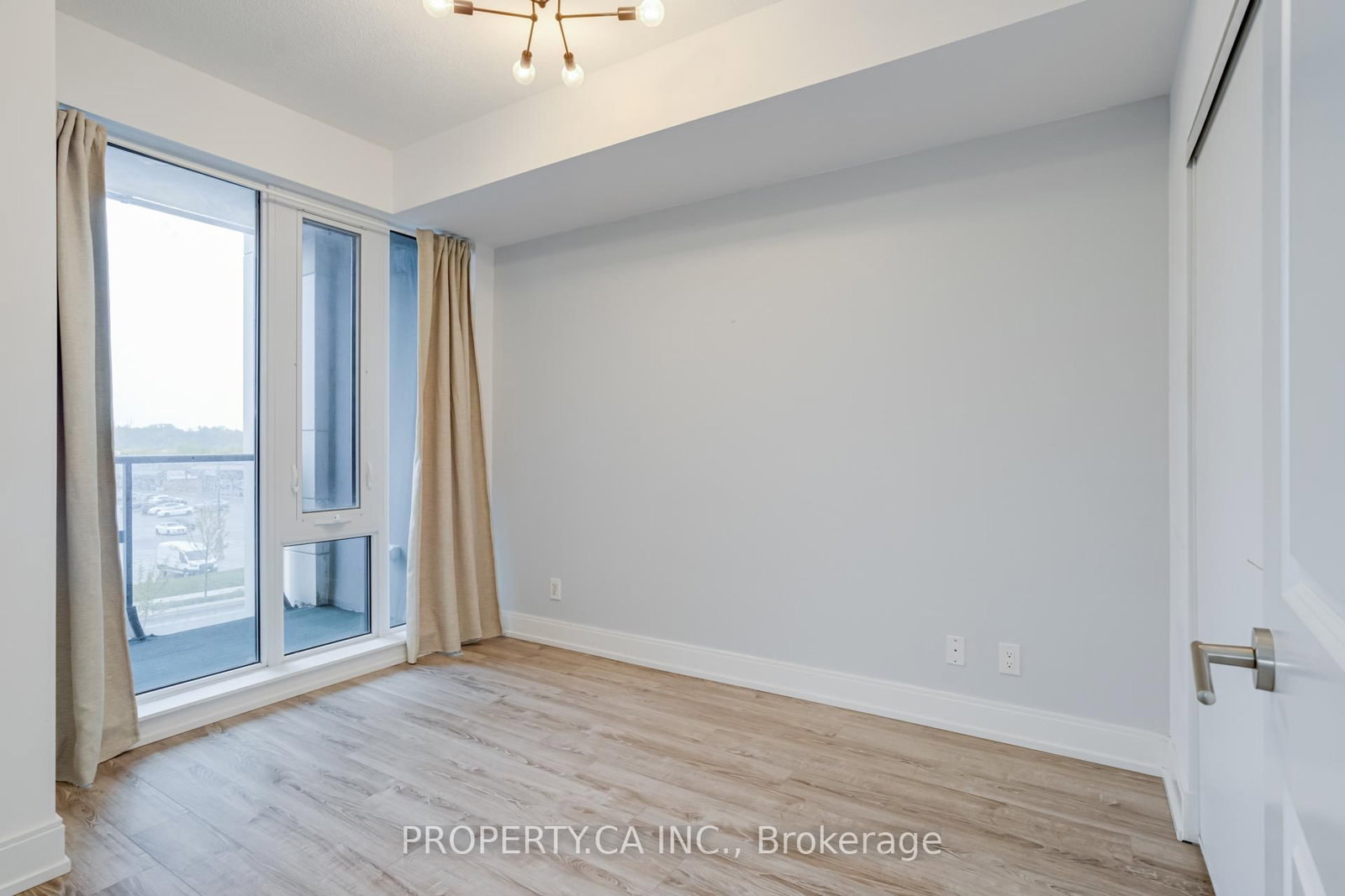 9600 Yonge Street, Unit 305B - Photo 15
