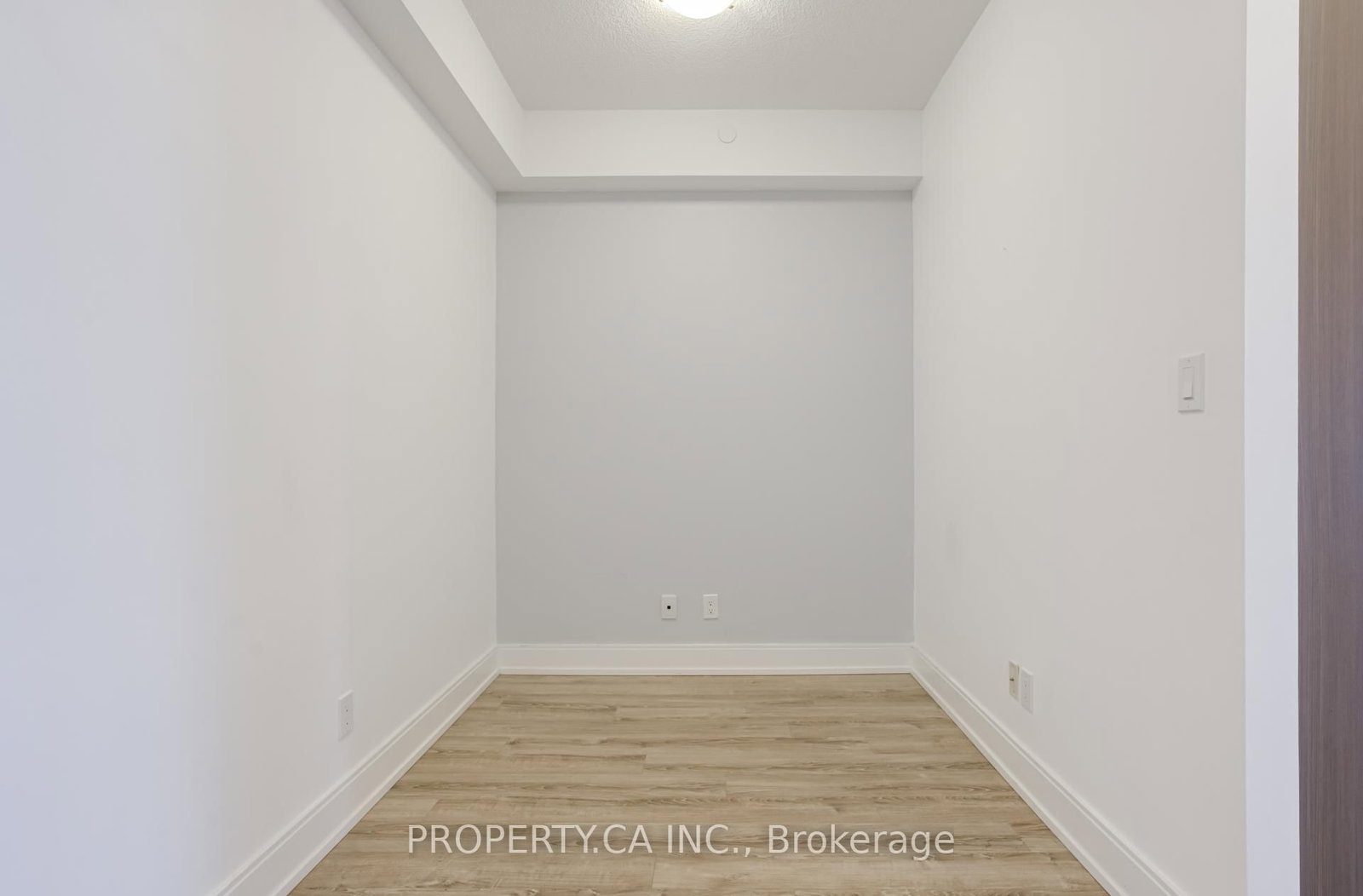9600 Yonge Street, Unit 305B - Photo 19