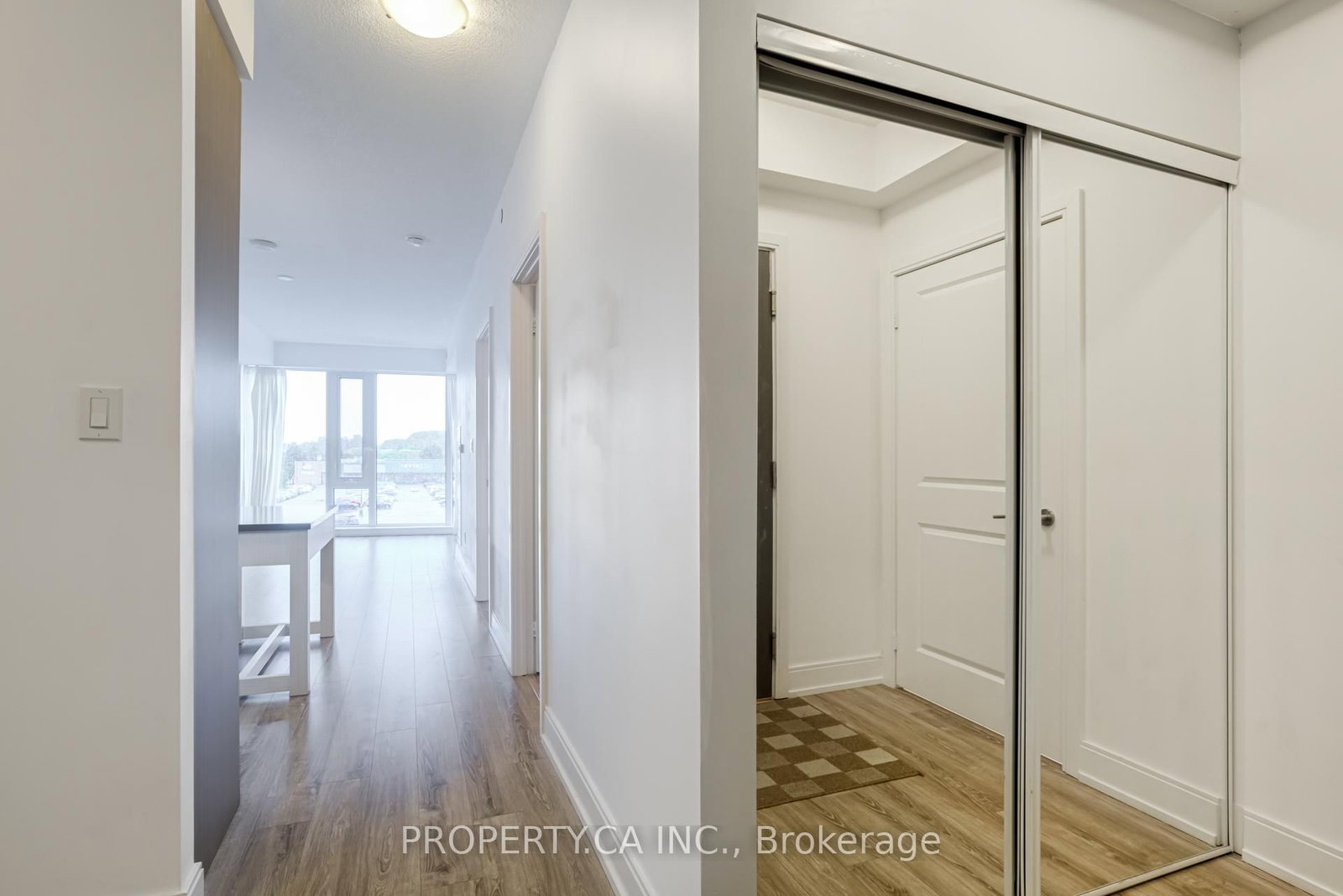 9600 Yonge Street, Unit 305B - Photo 4