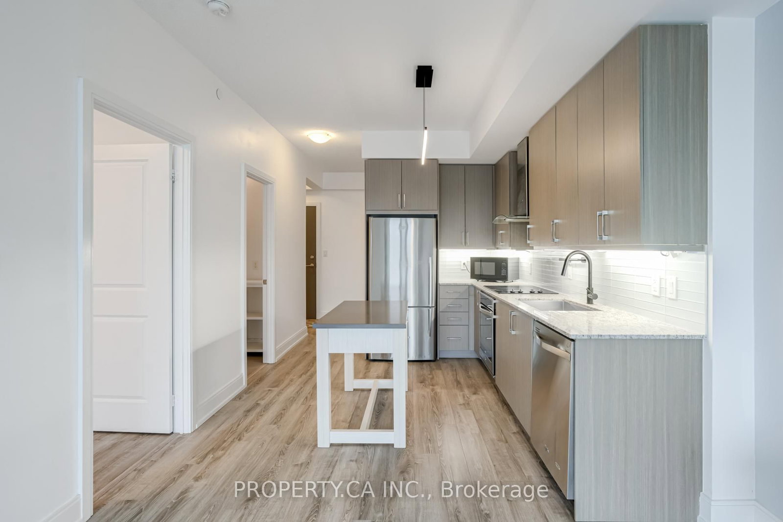 9600 Yonge Street, Unit 305B - Photo 6