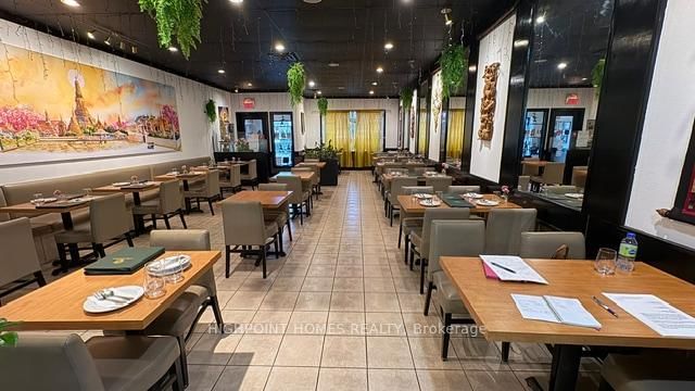 8 - 227 Main St N, Markham, L3P 1Y6 | Image 2