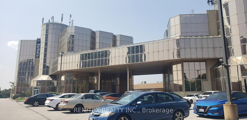 101 - 8000 Jane St, Vaughan, L4K 5B8 | Image 3