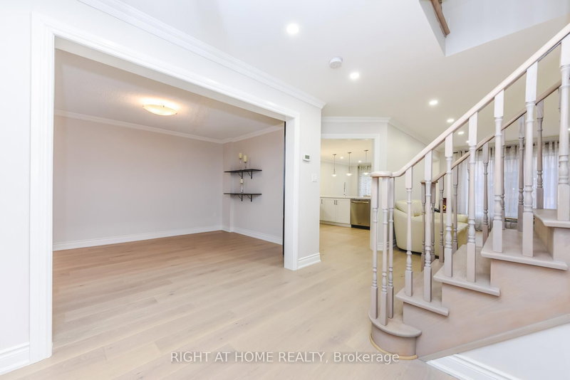 105 Panorama Cres, Vaughan, L4H 1J9 | Image 3