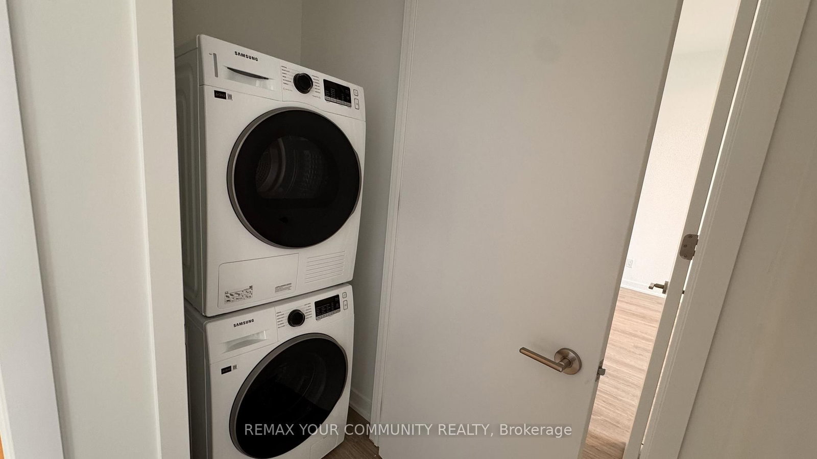 8188 Yonge Street, Unit 1004 - Photo 13