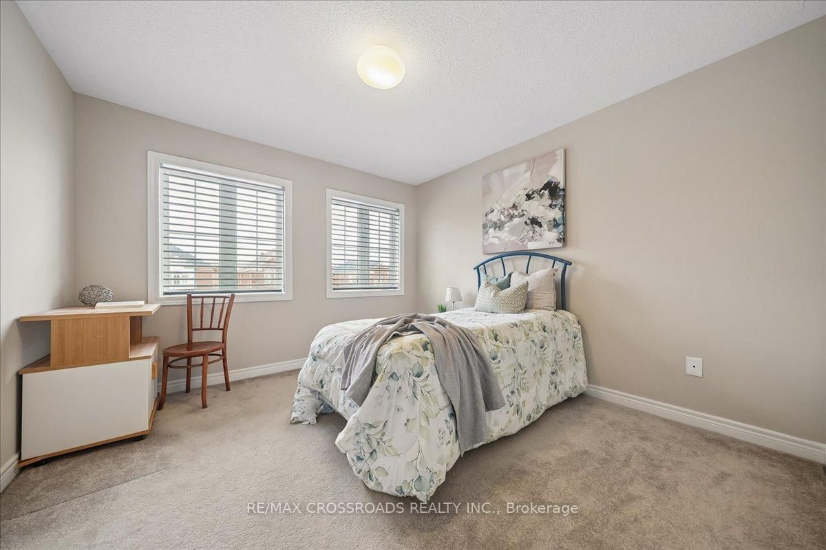 Detached House for sale at 11 Cottingham Street, Markham, Ontario, L6C 2V3 - Berczy - MLS: N13013376